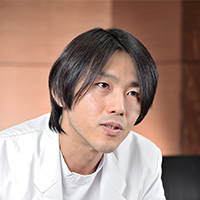 医師:剱持喜之