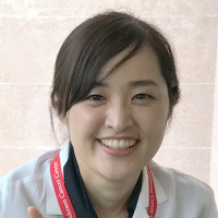 医師:村上 朱里